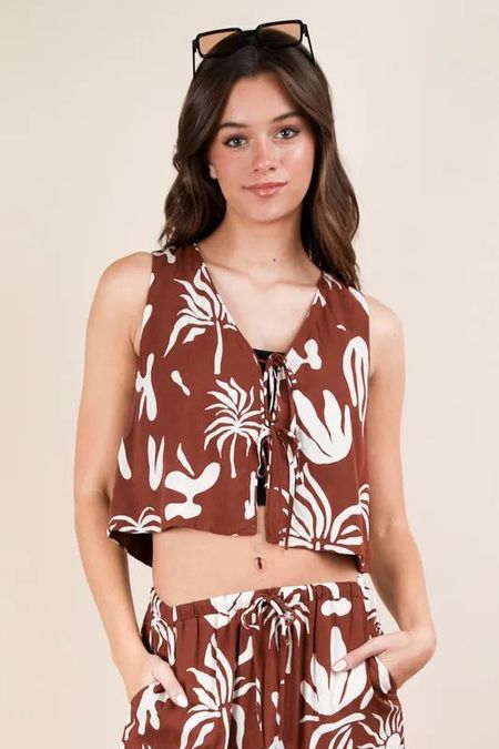 VERY J Printed Front Tie Crop Resort Top